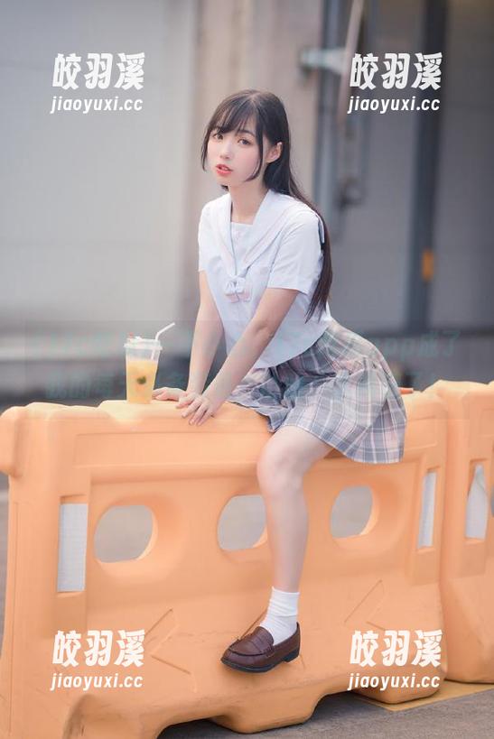 17c吃瓜 一不小心,17c吃瓜app成了我的每天必备装备,哈哈,太离谱了!