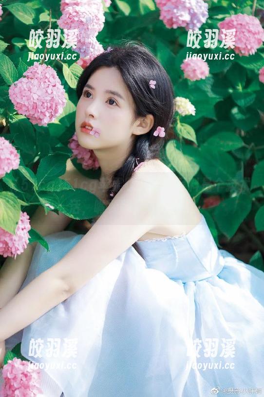 51cg 51cg苹果版:吃瓜黑料是个技术活,嘴要削尖才行啊!