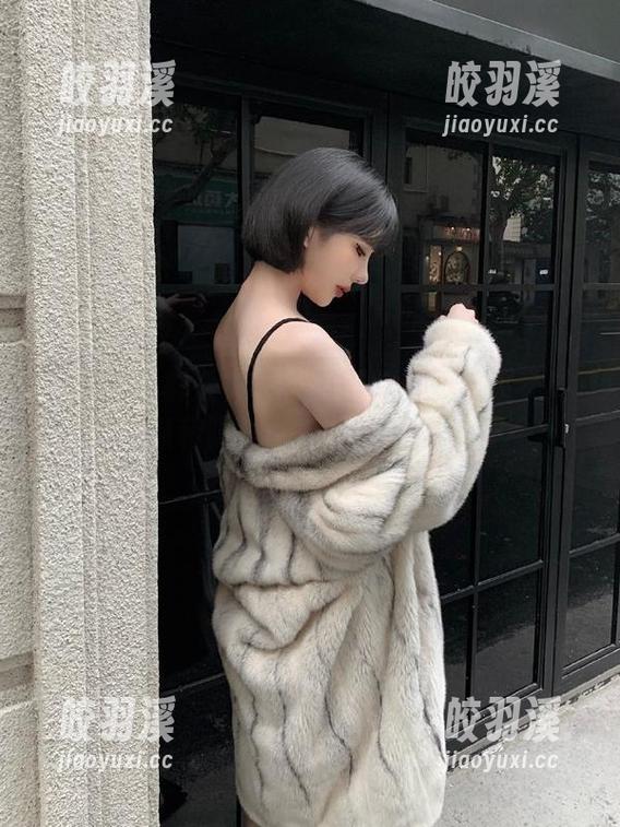 56吃瓜群众 56吃瓜群众首页热议:吃瓜和喝饮料哪个更重要?