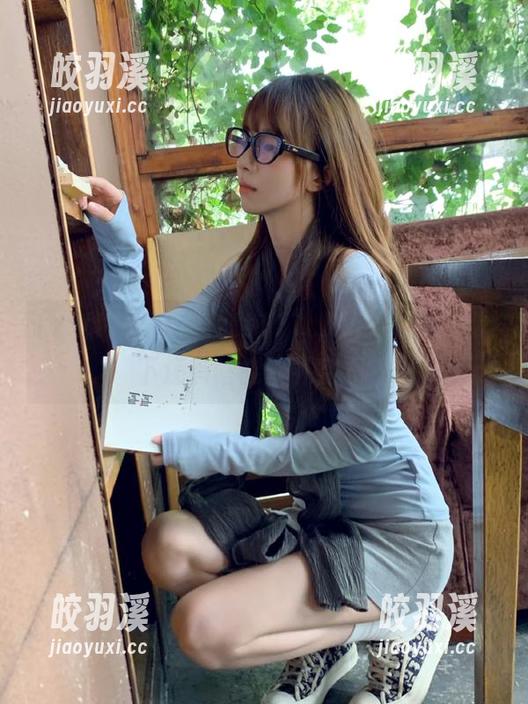 观看“zztt11”，除了吃瓜，以下还有啥能填补空虚？