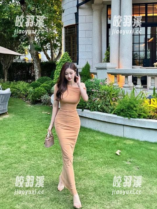 免费吃瓜 有人在免费吃瓜官网看绯闻,排队等上线的你在哪里?