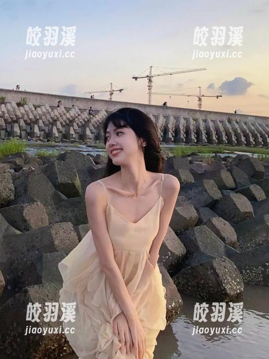 冲哥精选的链接里，黑料与欲望融为一体，甜蜜又微妙的味道，来尝尝？