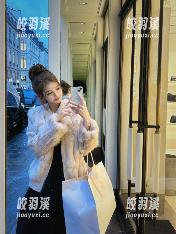 吃瓜网 今日吃瓜网发布:来一起剁手!每个人的朋友圈都在不停“转发”这个瓜呀!