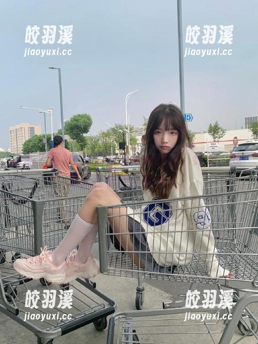 吃瓜网 今日最热吃瓜网线路,好吧,我承认我看得心都痒了。
