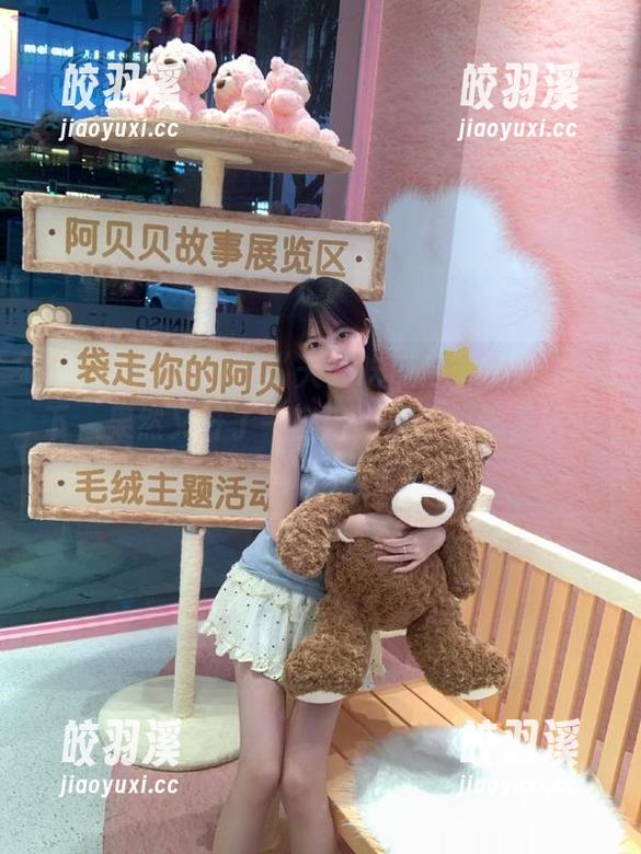 天天吃瓜网 在“天天吃瓜网”登录了一下,果然又开了一扇门,瓜田里都是好戏!