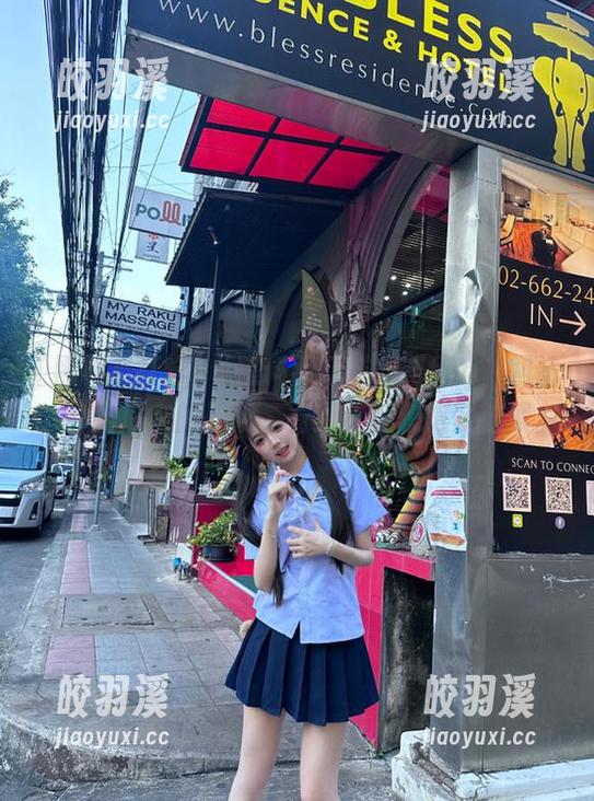 黑料不打烊 “黑料不打烊155fun”网站,各路瓜友的战场,看到我都想抱紧抱紧。