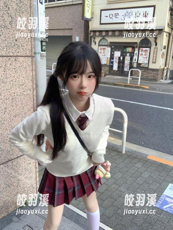 黑料吃瓜 黑料吃瓜官网的资源页,真成了我无聊时的精神粮食,不看看会心痒痒。