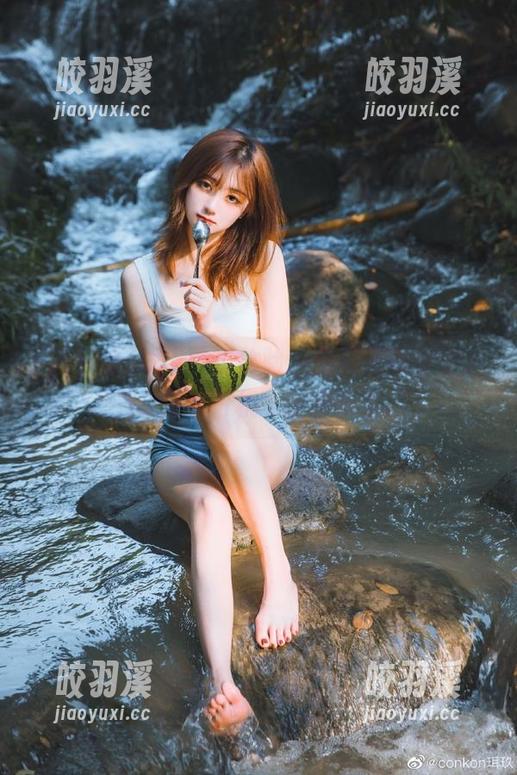 黑料社 线上吃瓜体验,黑料社带你走上“八卦老司机”的快车道。