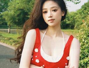 黑料社苹果版：一颗“瓜”在手，生活不打烊，无尽惊喜等着你