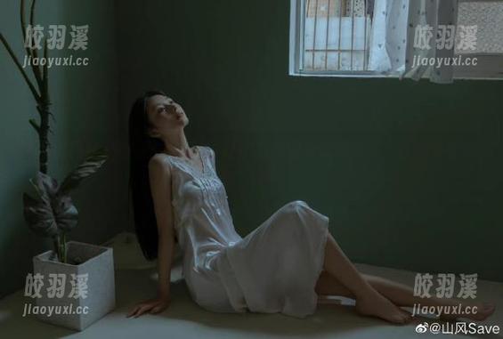 黑料网站 黑料网站入口,让你有种因为好奇而禁不住迈步的感觉,嘿!